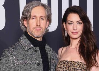 Anne Hathaway Pregnant